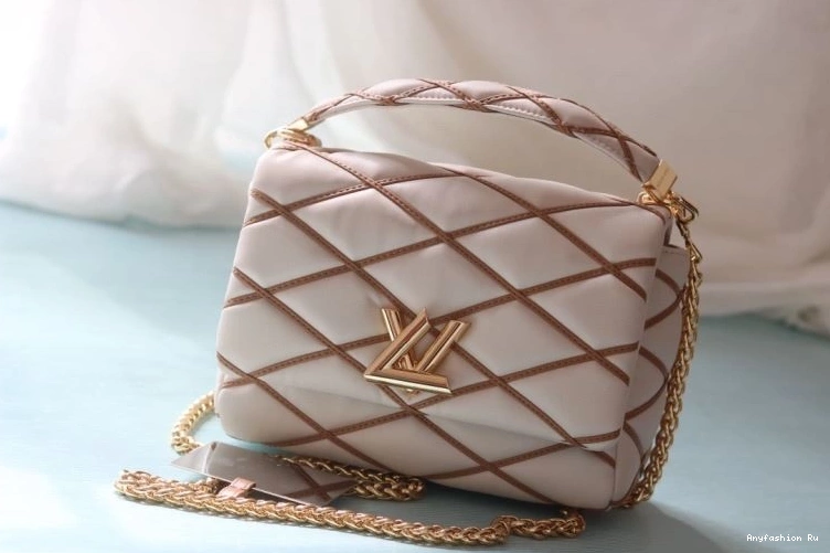 Versatile Satchel Bags Vuitton 80146 Louis 0804